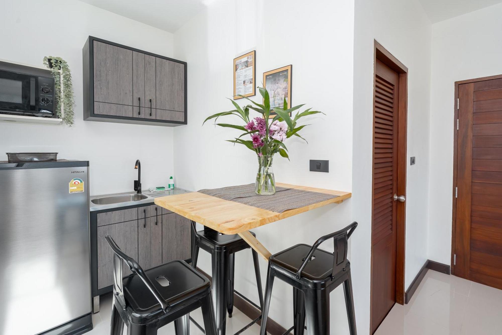 Mitsu Guesthouse Karon Екстериор снимка