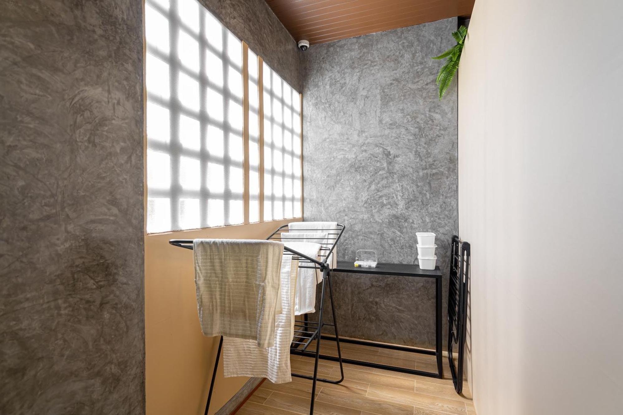 Mitsu Guesthouse Karon Екстериор снимка